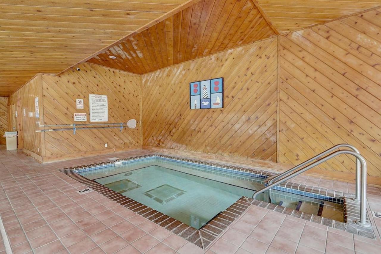 Brown Family Condo For Families Golf Trips And Girls Getaways Wisconsin Dells Exterior photo